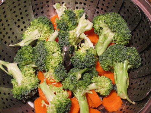 steaming veggies